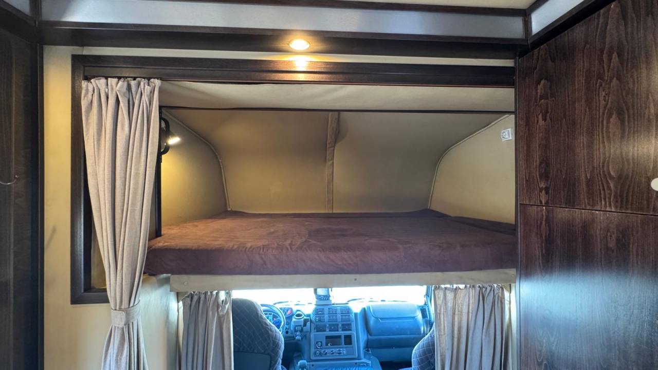 Zware paardenvrachtwagen (groot rijbewijs) Iveco STX 2007 Tweedehands