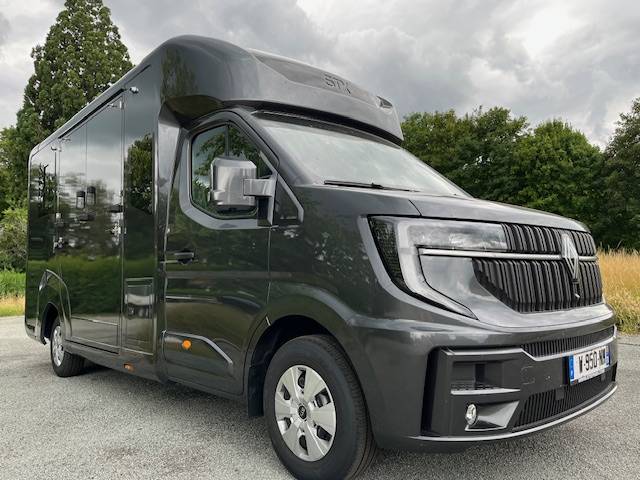 Kleine paardenvrachtwagen (B rijbewijs) STX Master 2025 2025 Nieuw