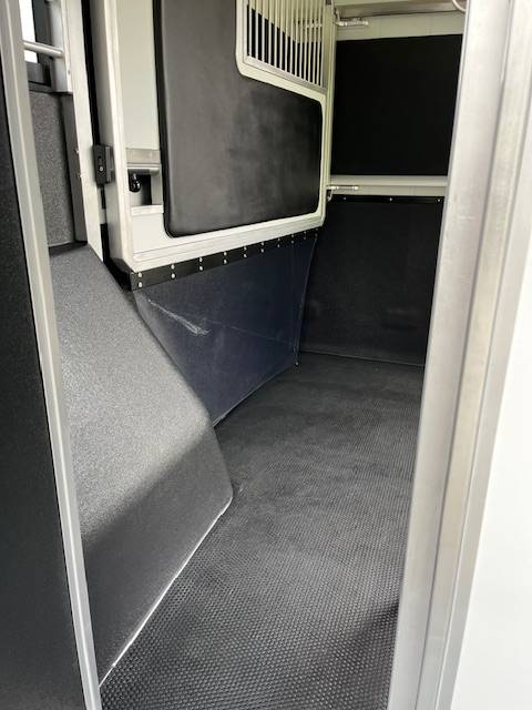 Kleine paardenvrachtwagen (B rijbewijs) STX Master 2025 2025 Nieuw