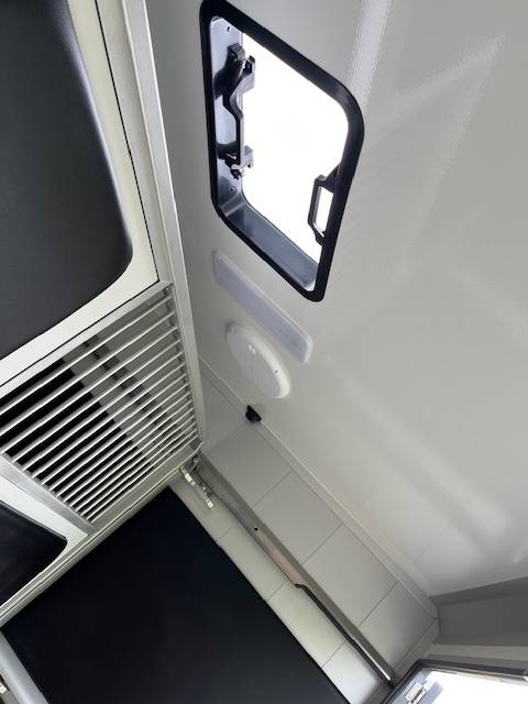 Kleine paardenvrachtwagen (B rijbewijs) STX Master 2025 2025 Nieuw