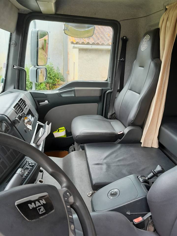 Zware paardenvrachtwagen (groot rijbewijs) Man  2017 Tweedehands