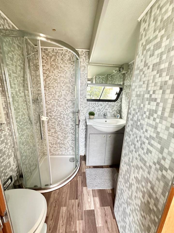 Zware paardenvrachtwagen (groot rijbewijs) Daf pop out  2003 Tweedehands