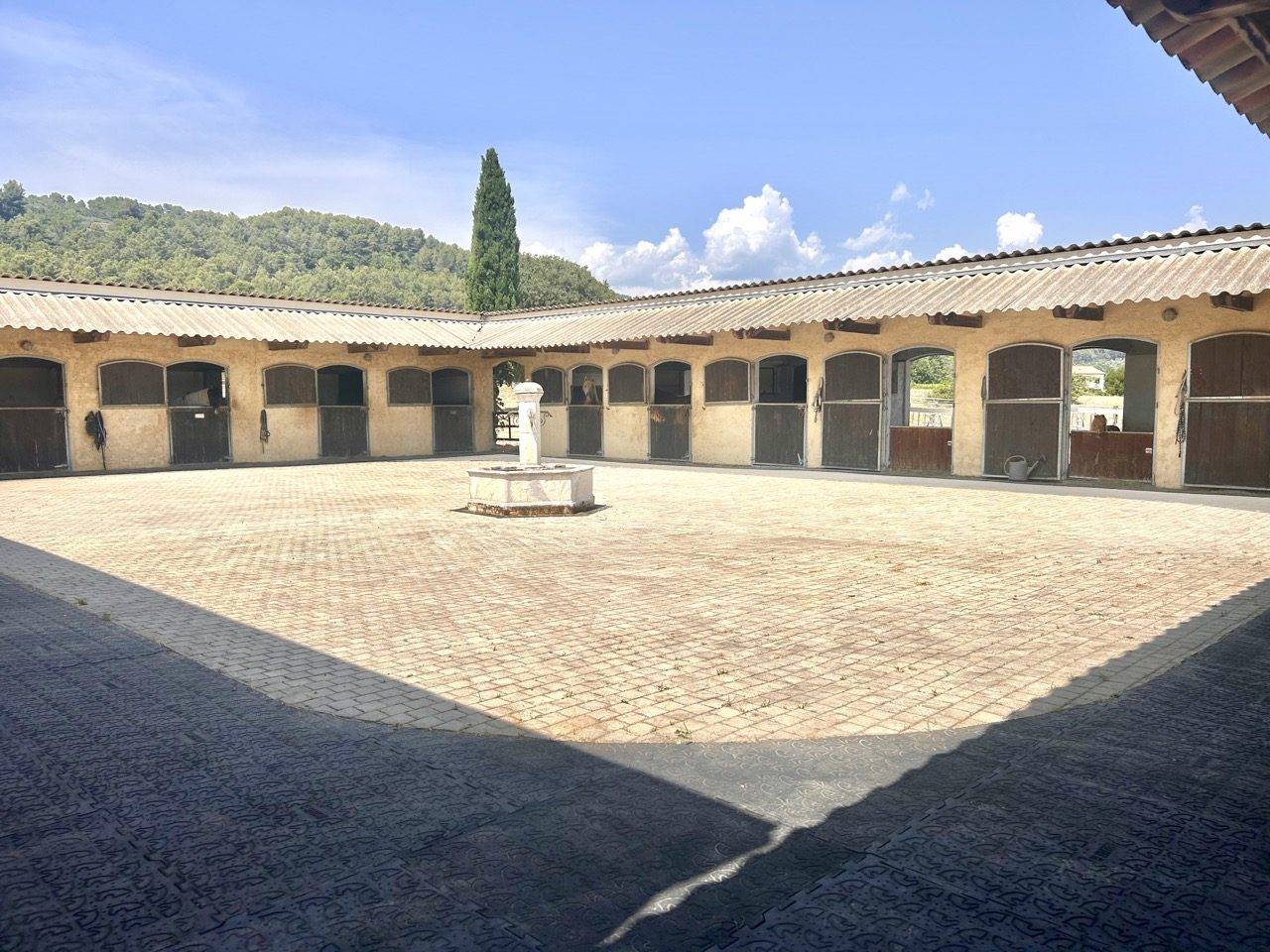 Hippisch vastgoed Koop Var