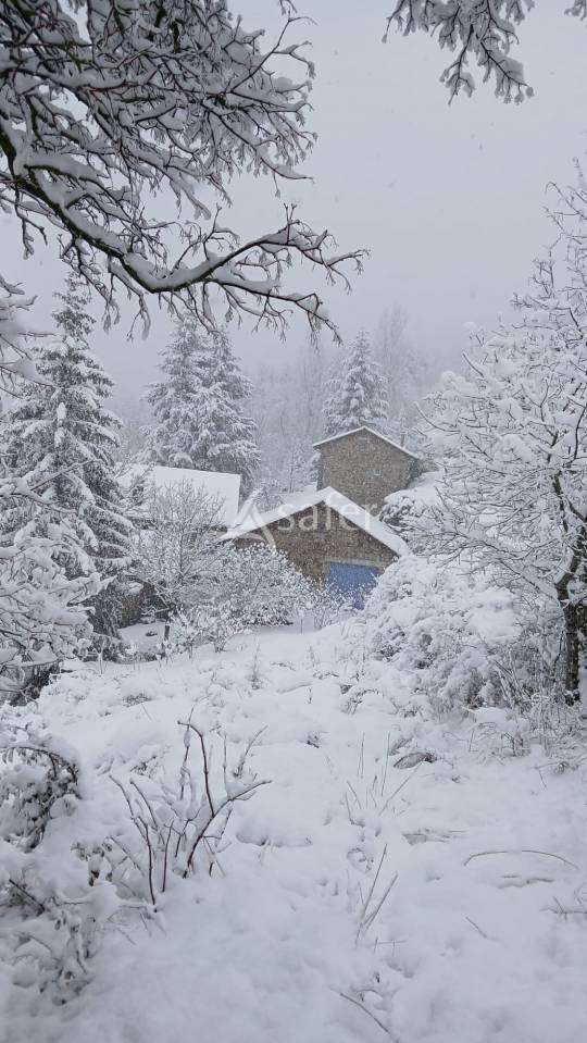 Ander plattelands vastgoed Koop Ardèche
