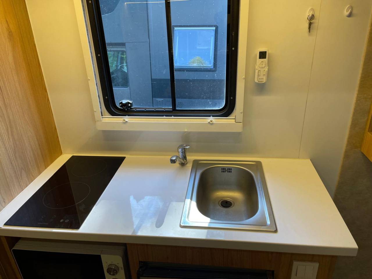 Zware paardenvrachtwagen (groot rijbewijs) Mercedes MERCEDES-BENZ 0 Tweedehands