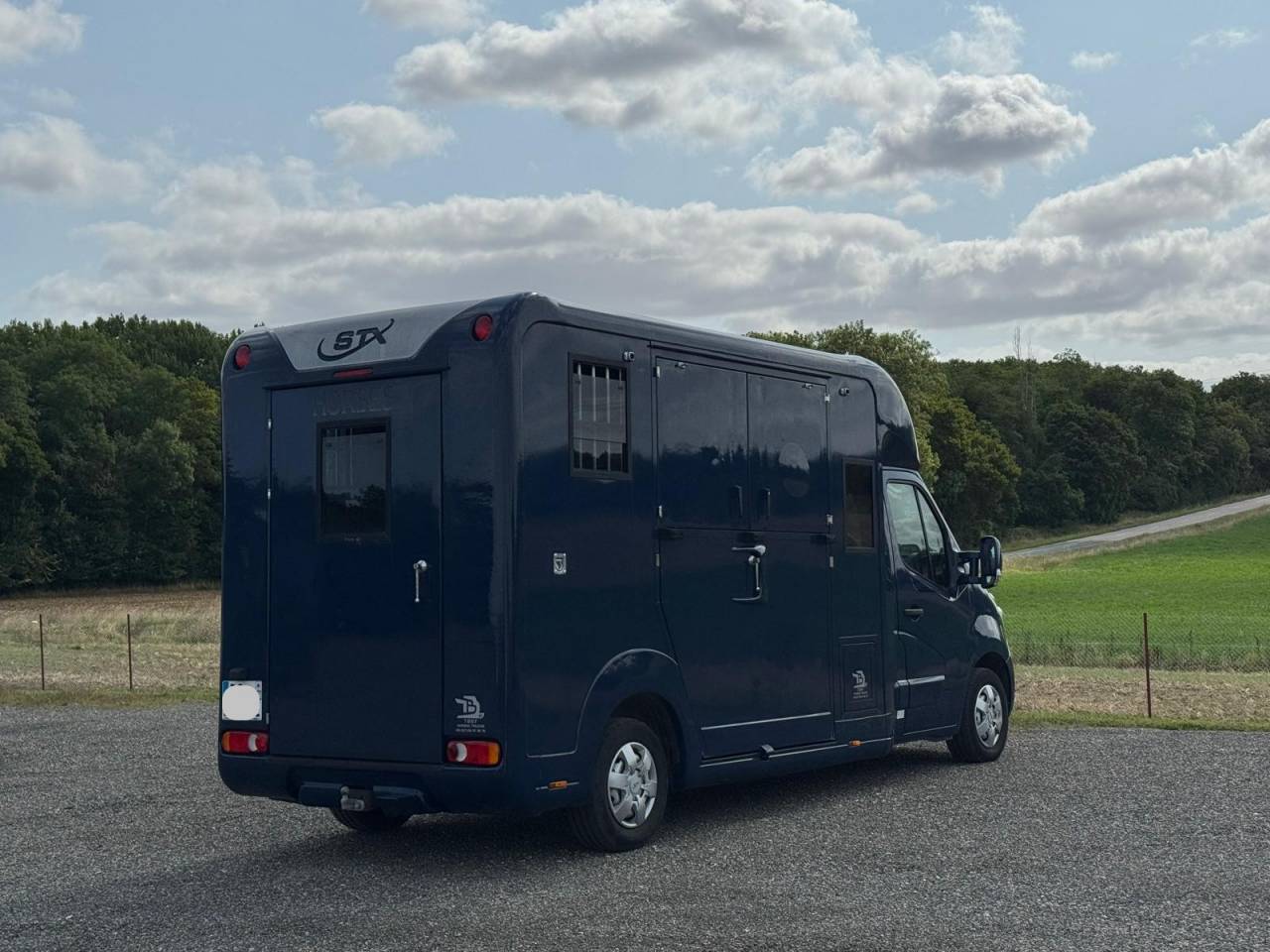 Kleine paardenvrachtwagen (B rijbewijs) Renault STX 2015 Tweedehands
