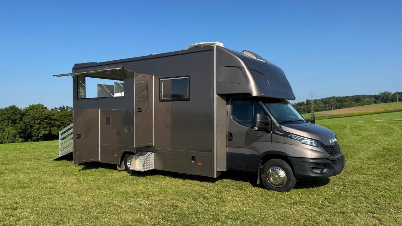 Zware paardenvrachtwagen (groot rijbewijs) Iveco IVECO 0 Tweedehands