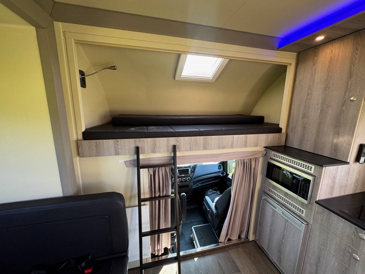 Zware paardenvrachtwagen (groot rijbewijs) Iveco IVECO 0 Tweedehands