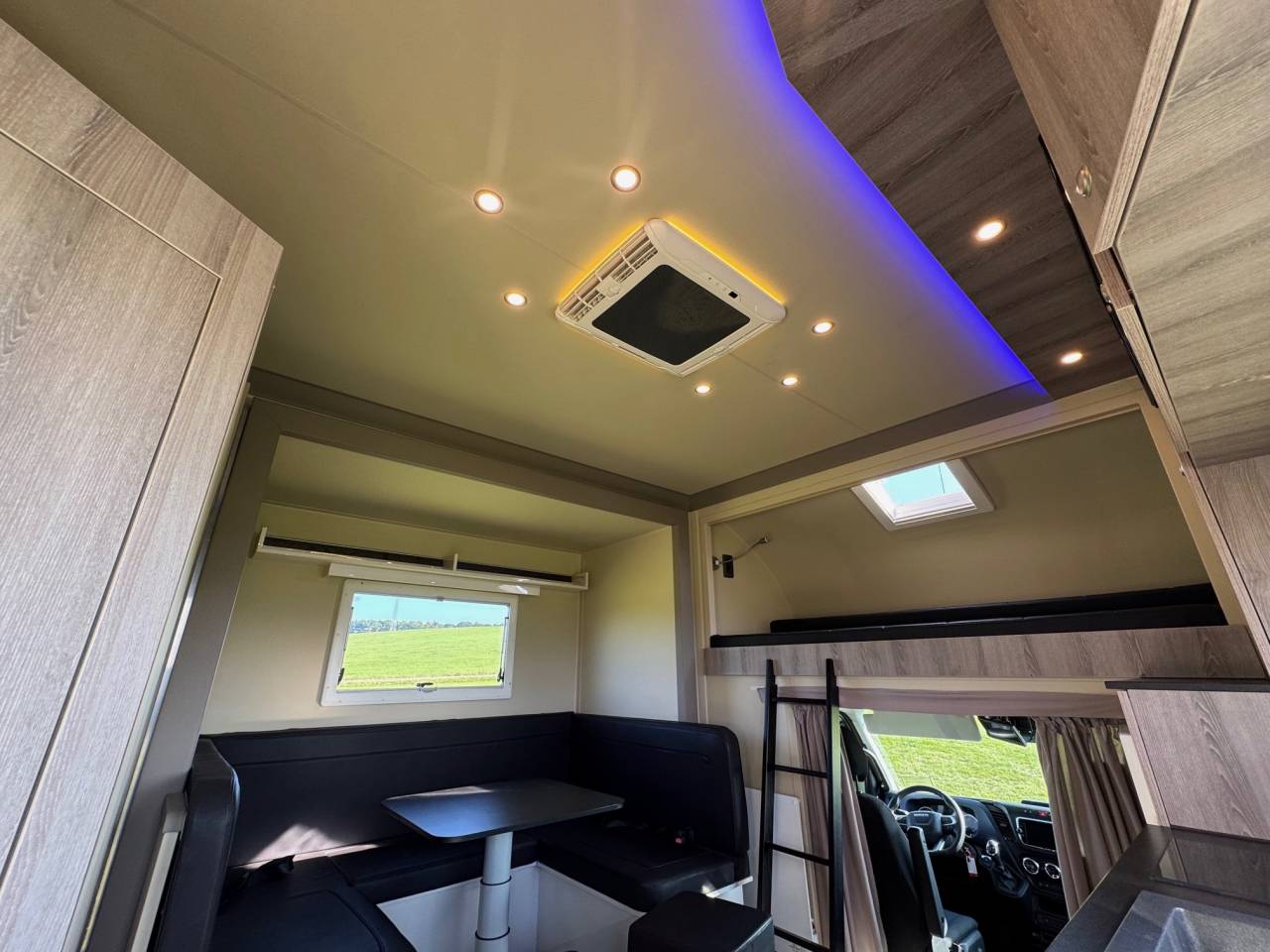 Zware paardenvrachtwagen (groot rijbewijs) Iveco IVECO 0 Tweedehands