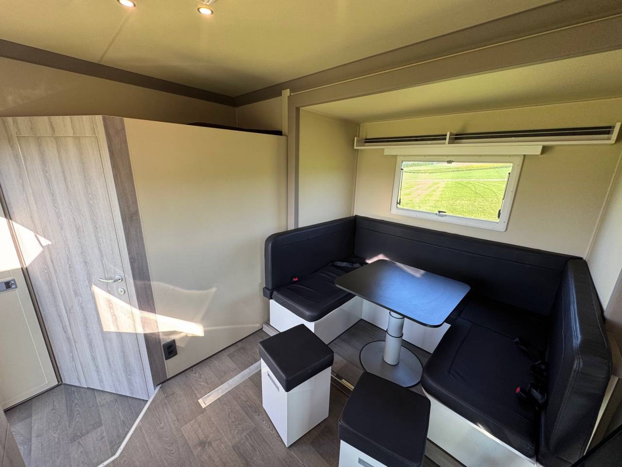 Zware paardenvrachtwagen (groot rijbewijs) Iveco IVECO 0 Tweedehands