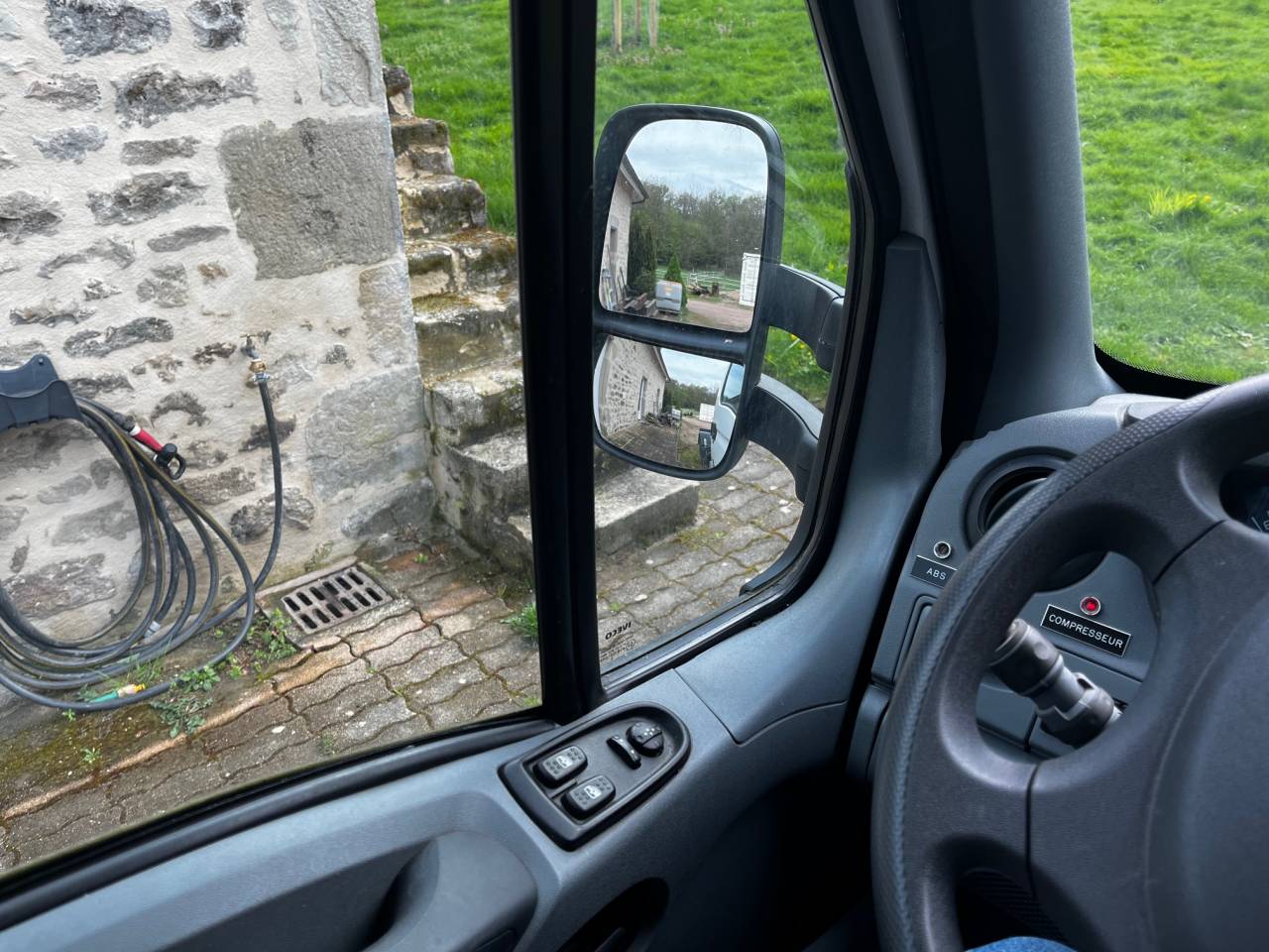 Kleine paardenvrachtwagen (B rijbewijs) Iveco IVECO 35C18 / Semi Remorque VOW 2010 Tweedehands