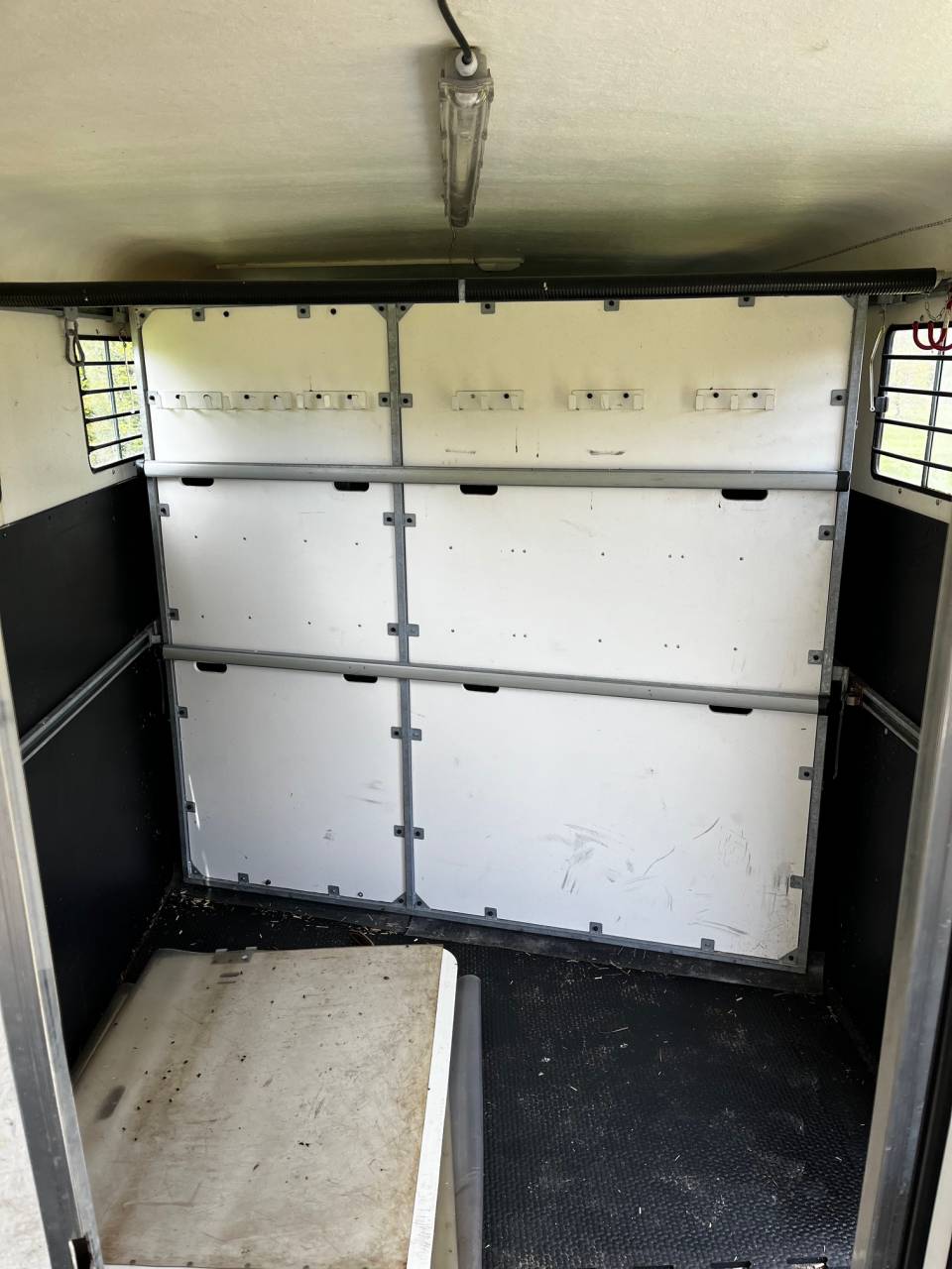 Kleine paardenvrachtwagen (B rijbewijs) Iveco IVECO 35C18 / Semi Remorque VOW 2010 Tweedehands