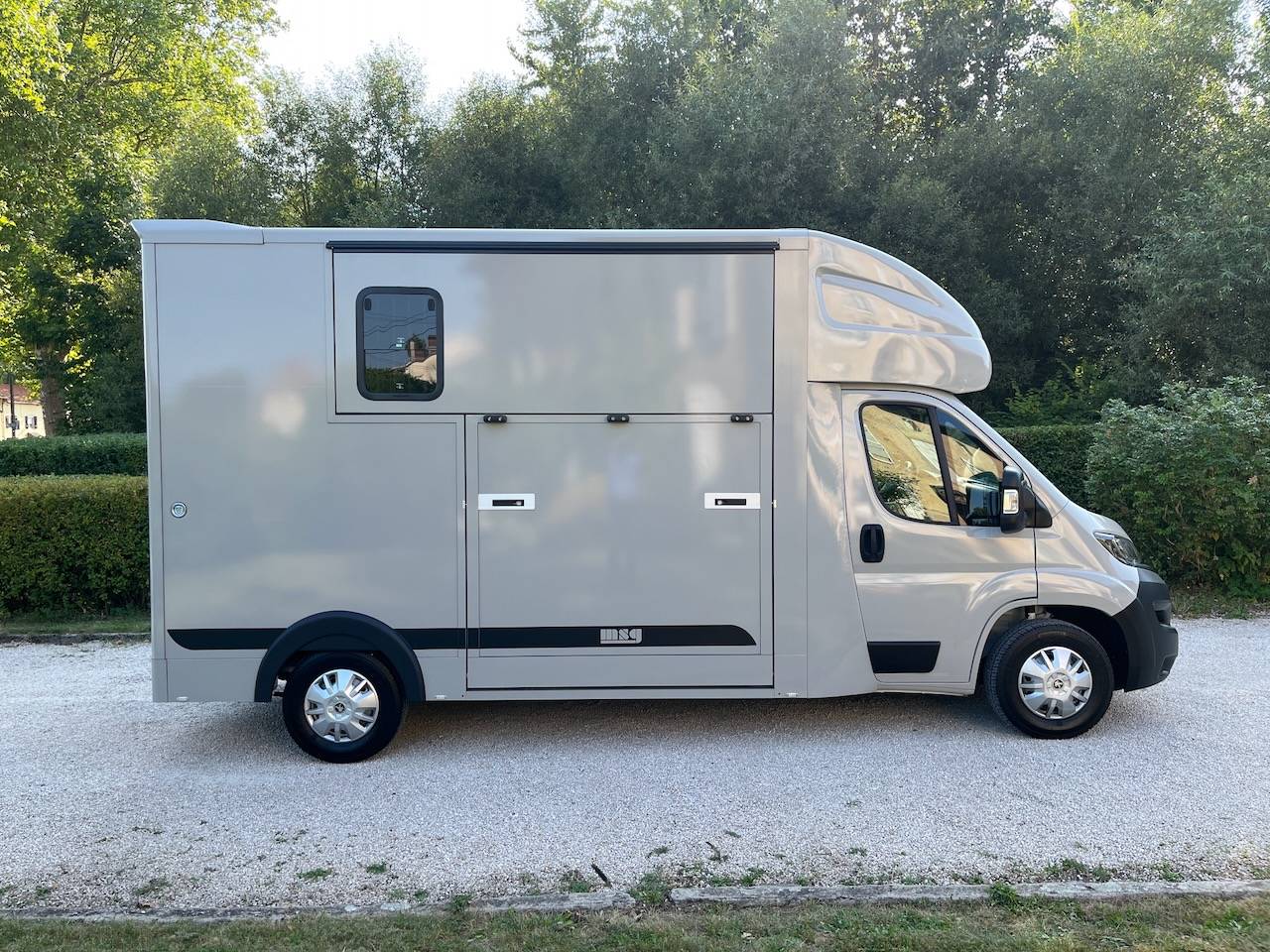 Kleine paardenvrachtwagen (B rijbewijs) Autre marque PEUGEOT 0 Nieuw