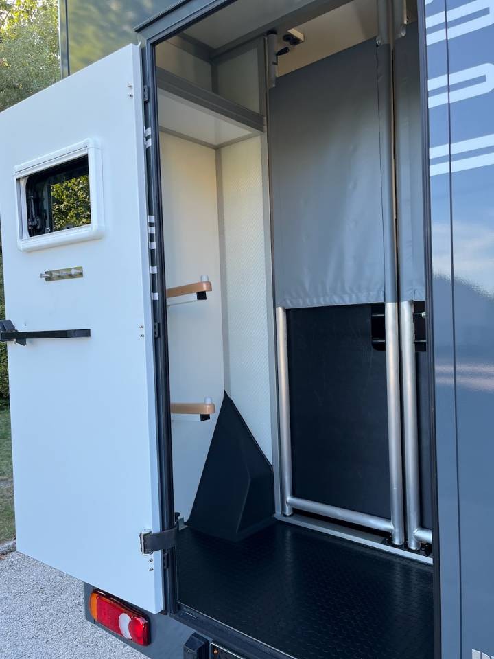 Kleine paardenvrachtwagen (B rijbewijs) Autre marque PEUGEOT 0 Nieuw