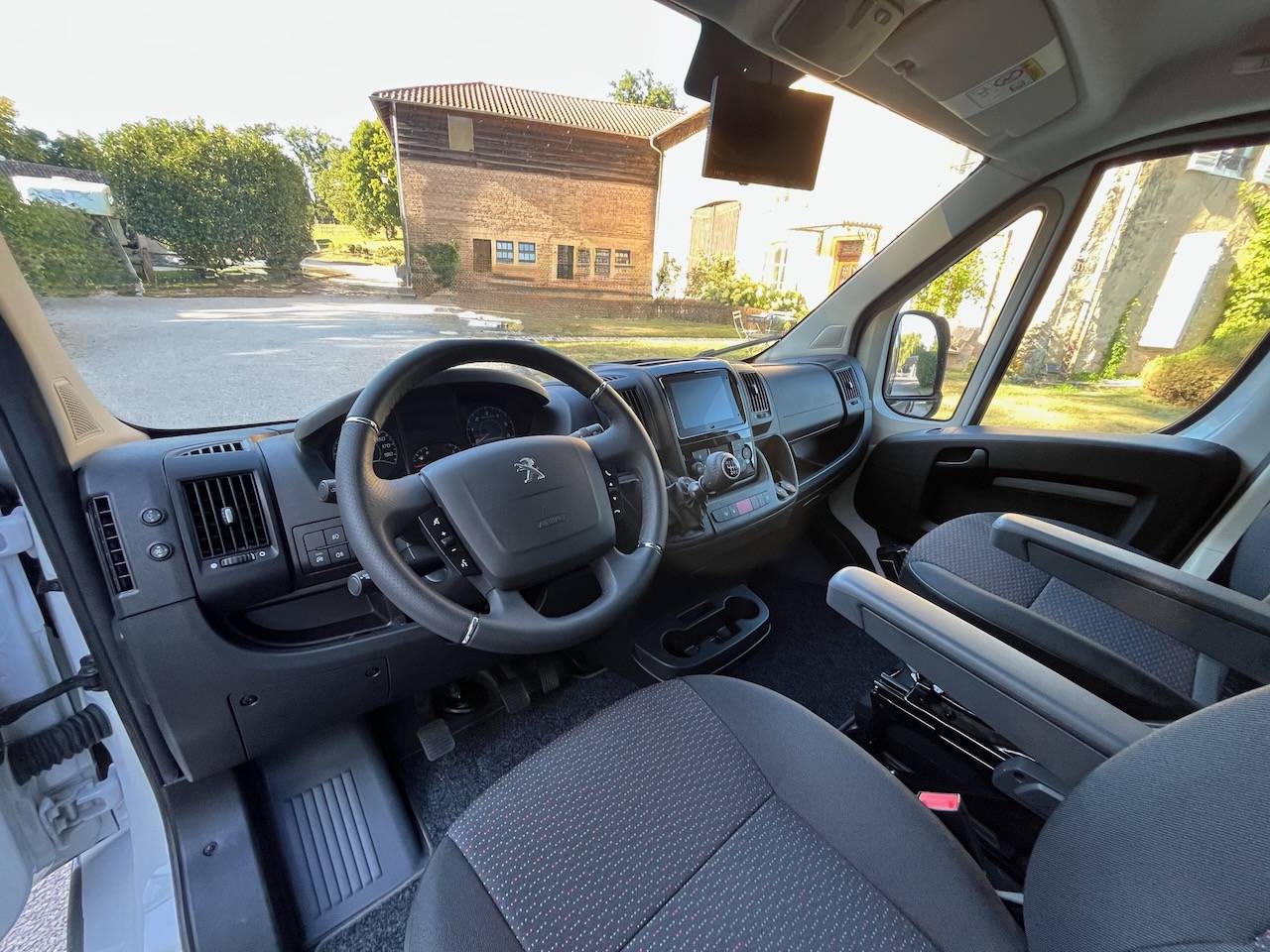 Kleine paardenvrachtwagen (B rijbewijs) Autre marque PEUGEOT 0 Nieuw