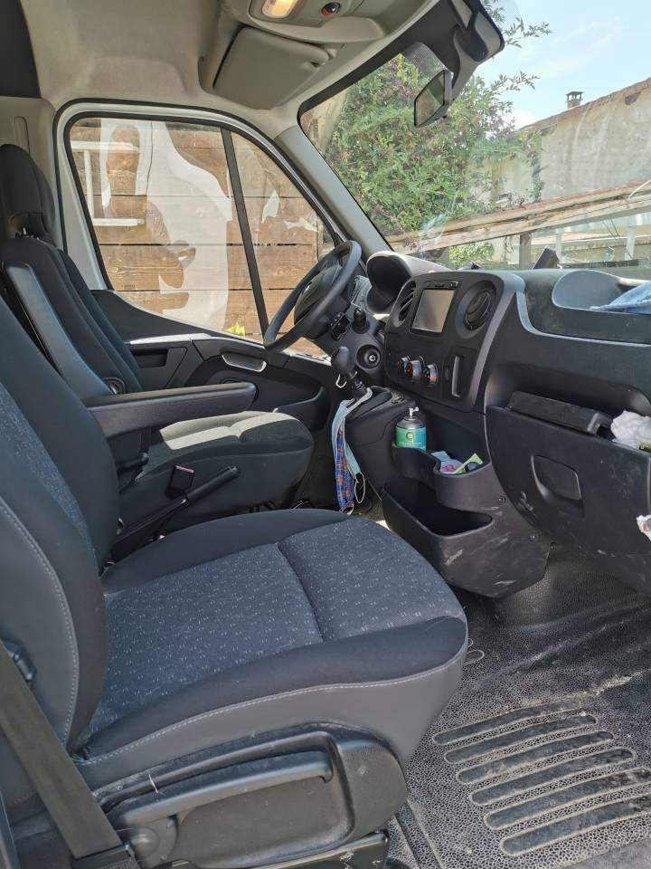 Kleine paardenvrachtwagen (B rijbewijs) Cavalcar opel movano 2020 Tweedehands