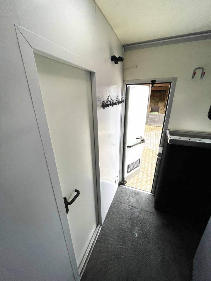 Zware paardenvrachtwagen (groot rijbewijs) Man MAN 0 Tweedehands