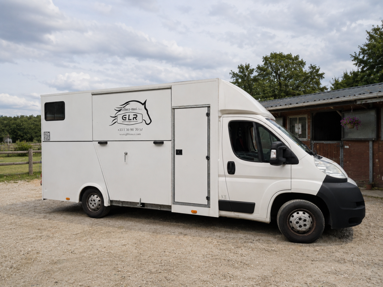 Kleine paardenvrachtwagen (B rijbewijs) AP Petit  2013 Tweedehands
