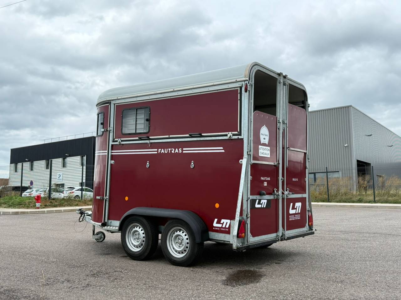 Paardentrailers Fautras OBLIC 2+ 2 Paarden 2023 Tweedehands