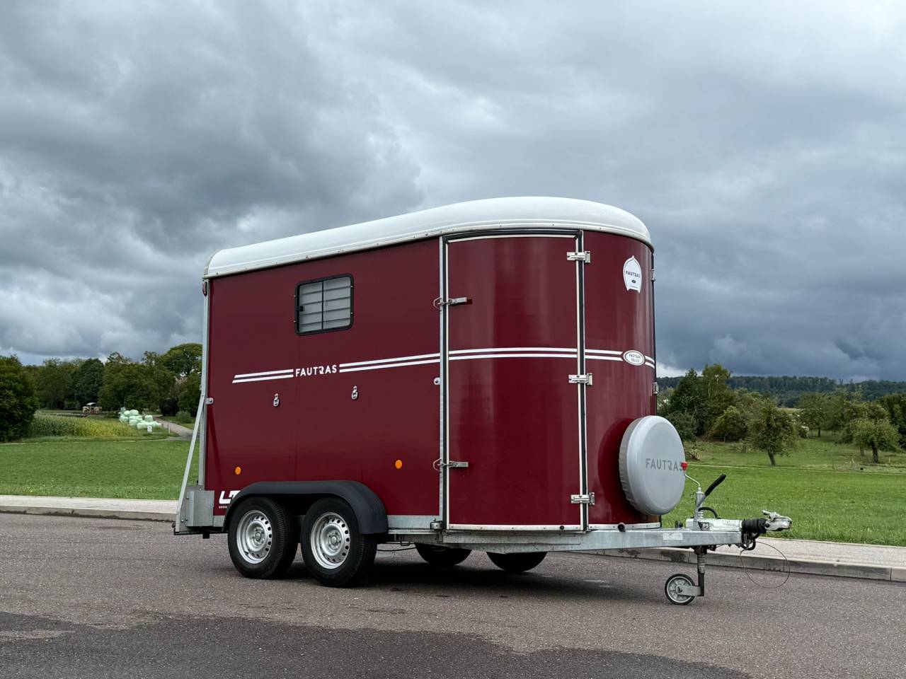 Paardentrailers Fautras OBLIC 2+ 2 Paarden 2023 Tweedehands