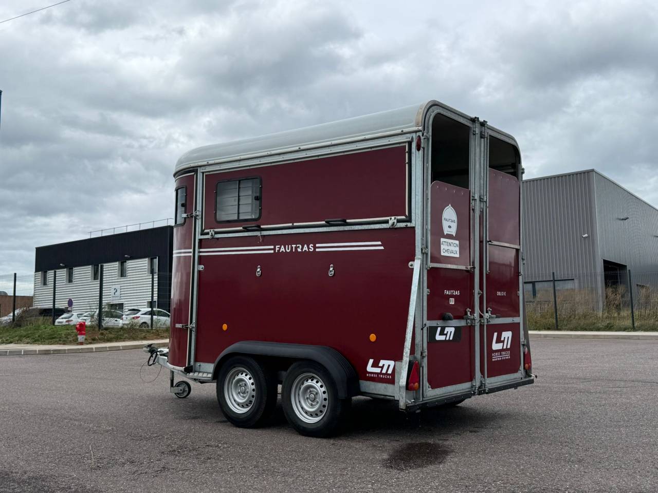 Paardentrailers Fautras OBLIC 2+ 2 Paarden 2023 Tweedehands