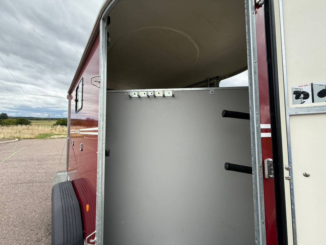 Paardentrailers Fautras OBLIC 2+ 2 Paarden 2023 Tweedehands