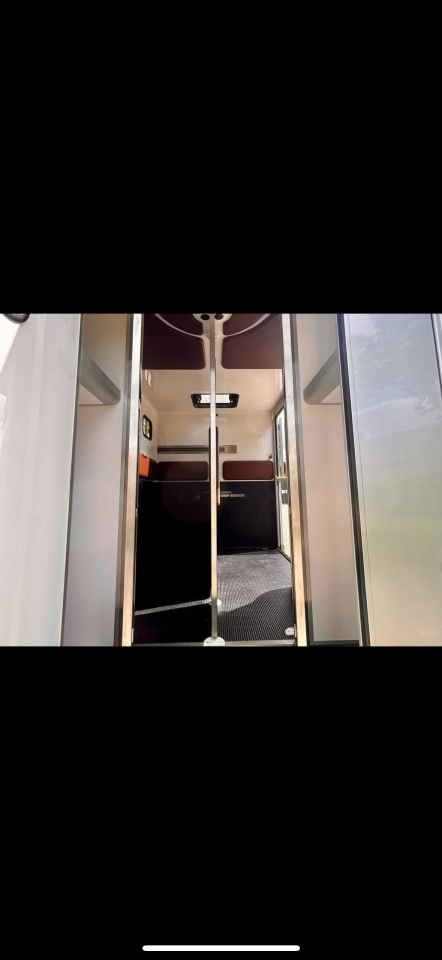 Kleine paardenvrachtwagen (B rijbewijs) Renault Master 3 2021 Tweedehands