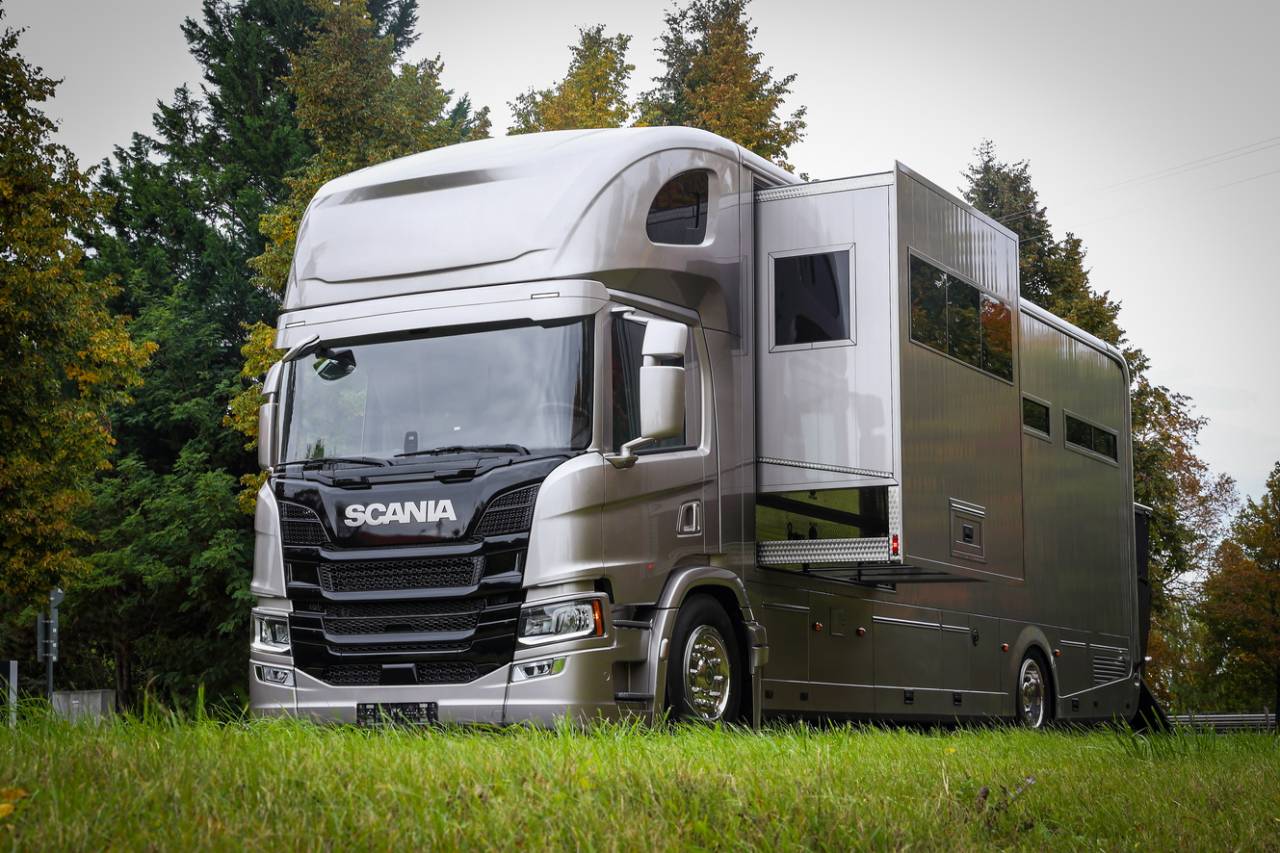 Zware paardenvrachtwagen (groot rijbewijs) Scania SCANIA 320 INterhorse 2025 Nieuw