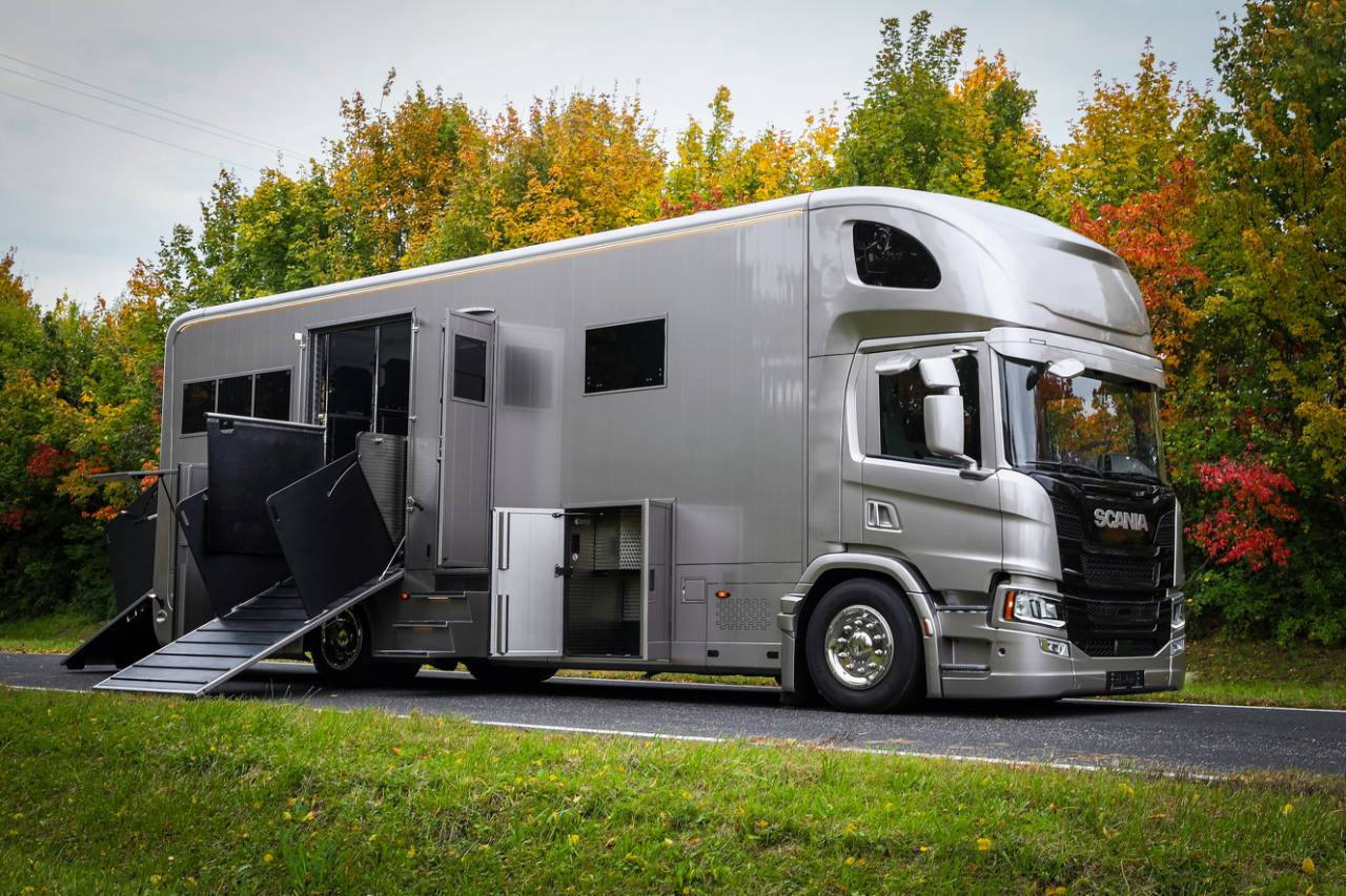Zware paardenvrachtwagen (groot rijbewijs) Scania SCANIA 320 INterhorse 2025 Nieuw