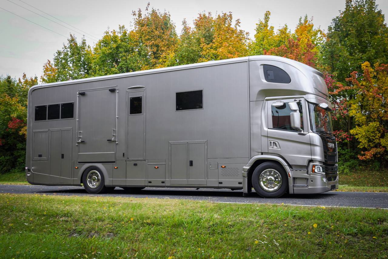 Zware paardenvrachtwagen (groot rijbewijs) Scania SCANIA 320 INterhorse 2025 Nieuw