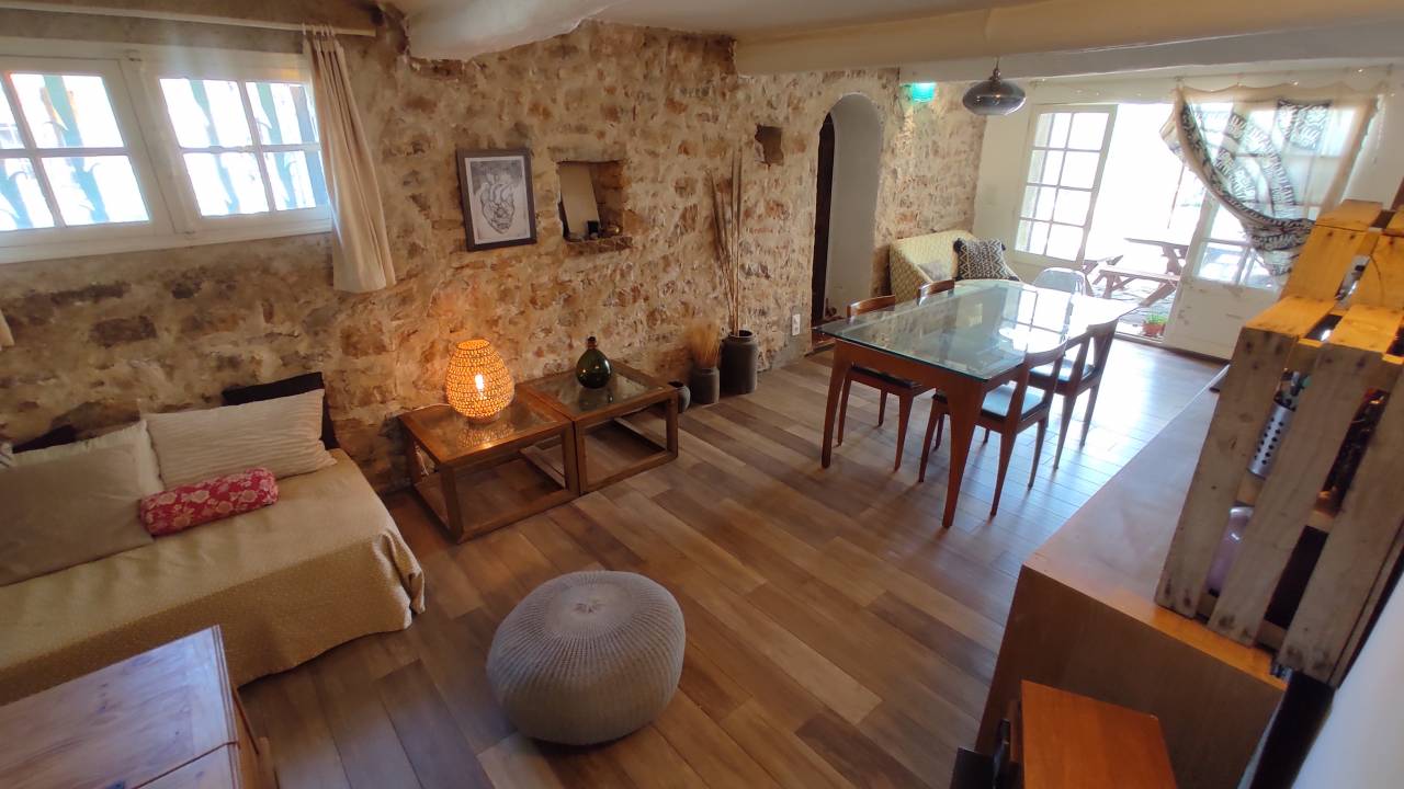 Mooi hippisch vastgoed Koop Var