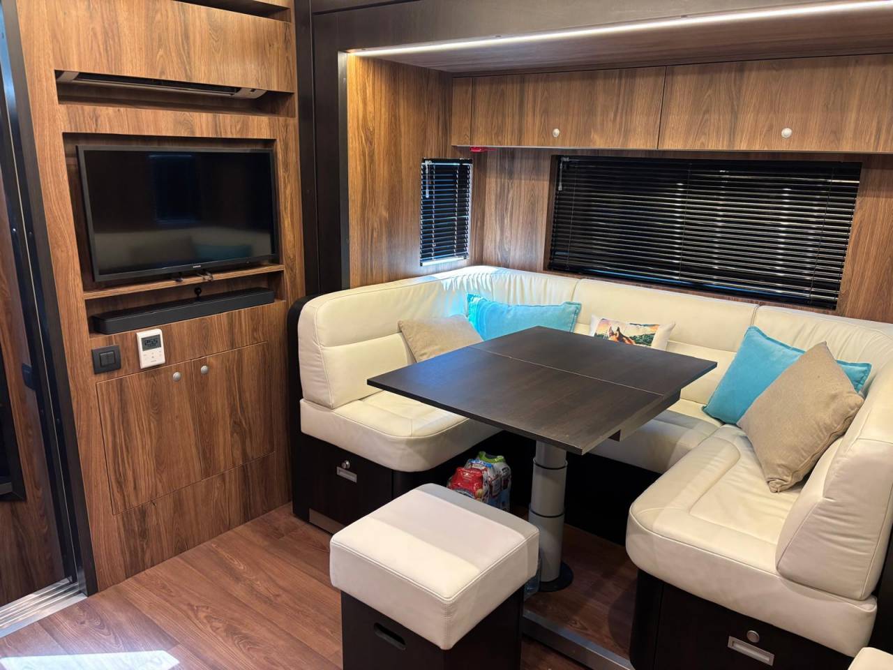 Zware paardenvrachtwagen (groot rijbewijs) Volvo Volvo FH13 540 2023 Tweedehands