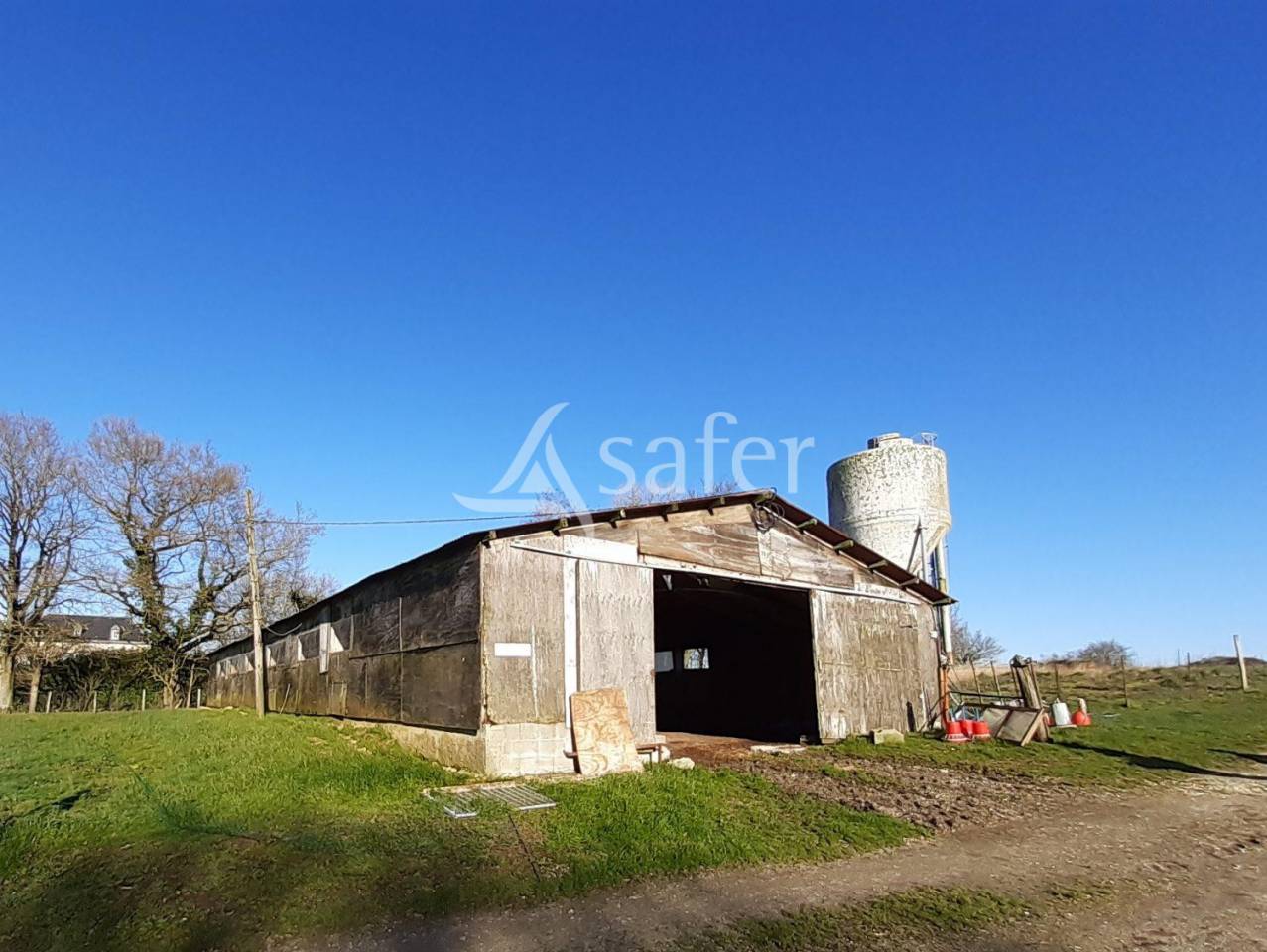 Kippen exploitatie Koop Deux-S&egrave;vres