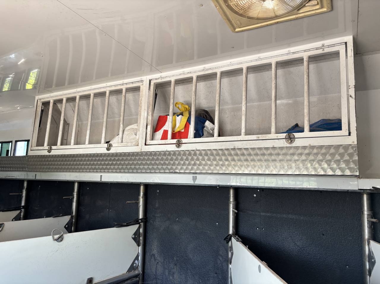 Zware paardenvrachtwagen (groot rijbewijs) Daf  2004 Tweedehands