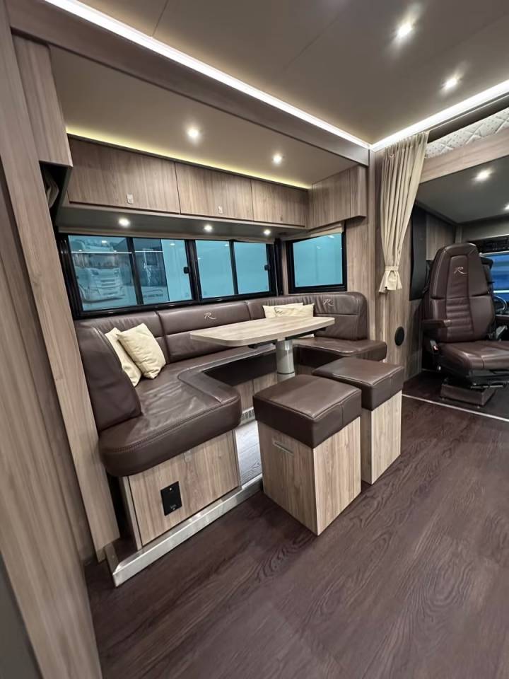 Zware paardenvrachtwagen (groot rijbewijs) Autre marque VOLVO 0 Tweedehands