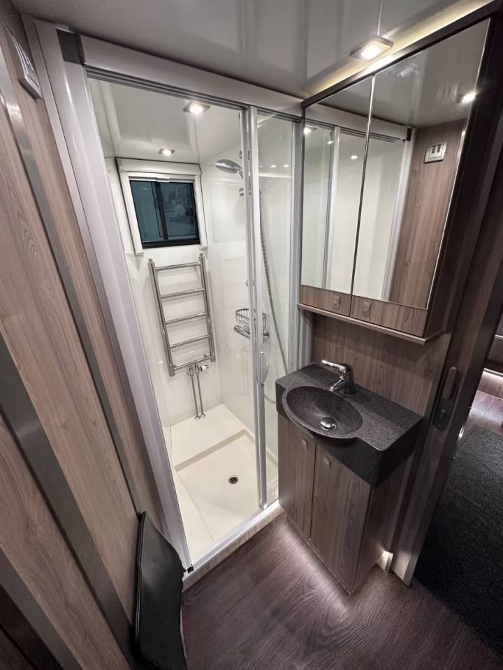 Zware paardenvrachtwagen (groot rijbewijs) Autre marque VOLVO 0 Tweedehands