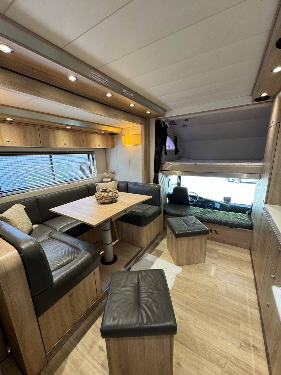 Zware paardenvrachtwagen (groot rijbewijs) STX SCANIA 2014 Tweedehands