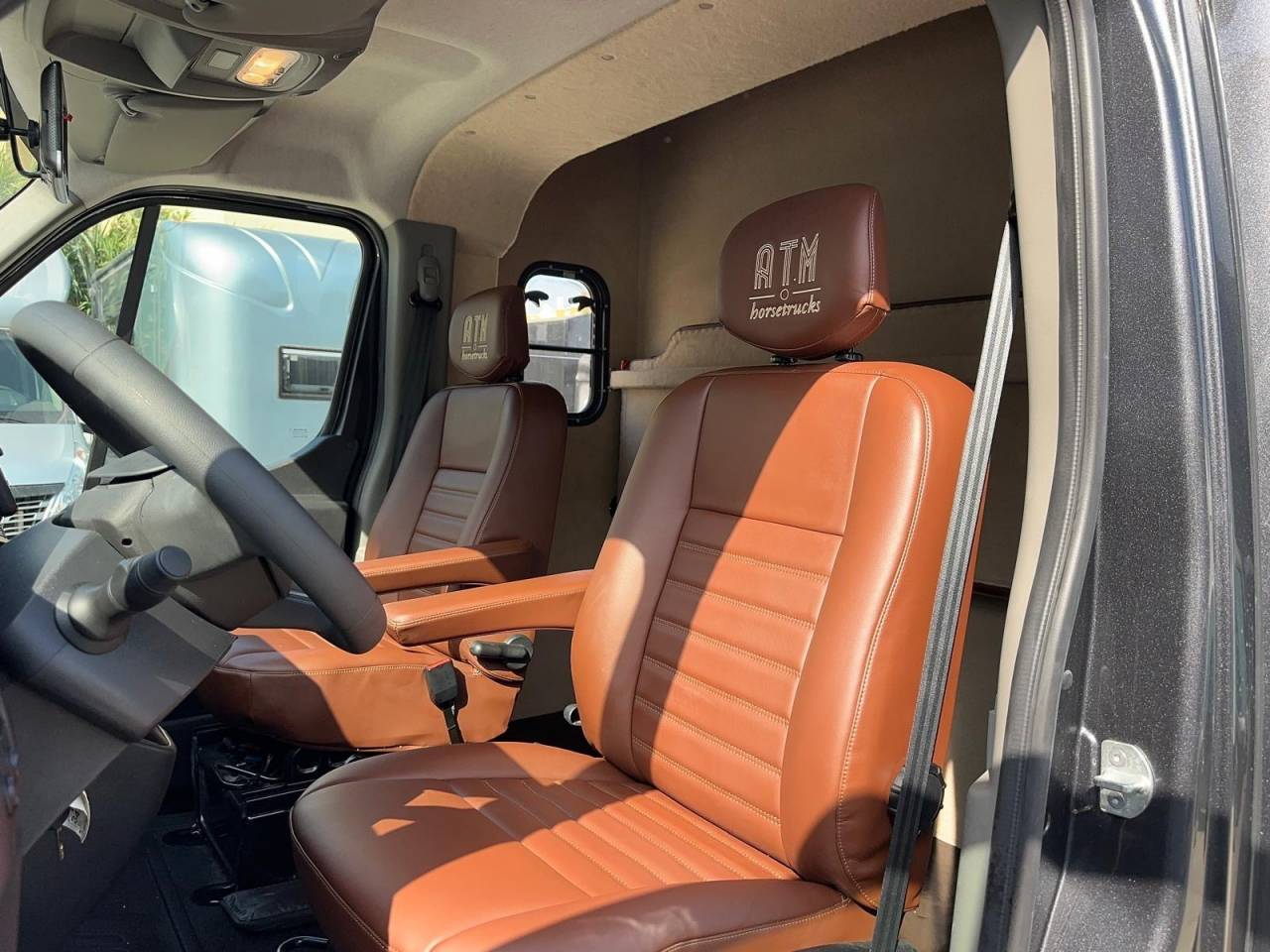 Kleine paardenvrachtwagen (B rijbewijs) Renault Renault master 2024 Nieuw