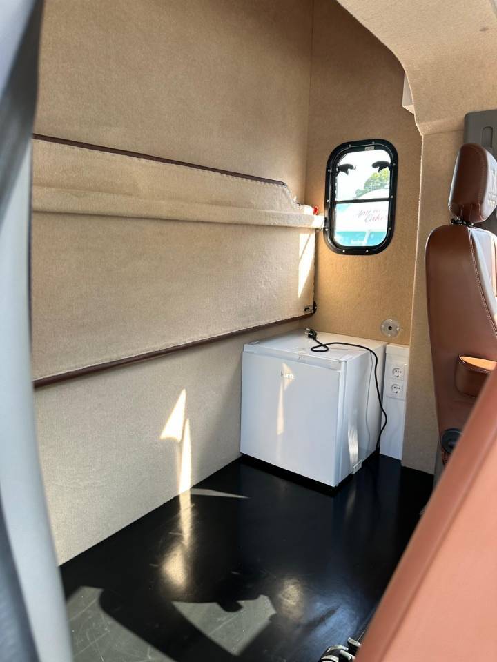 Kleine paardenvrachtwagen (B rijbewijs) Renault Renault master 2024 Nieuw