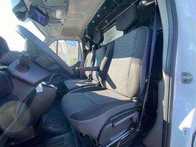 Kleine paardenvrachtwagen (B rijbewijs) Opel Movano 2021 Nieuw