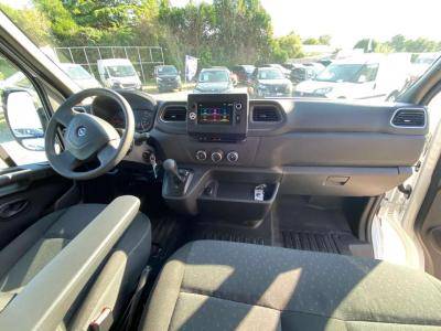 Kleine paardenvrachtwagen (B rijbewijs) Opel Movano 2021 Nieuw