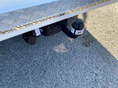 Kleine paardenvrachtwagen (B rijbewijs) Opel Movano 2021 Nieuw