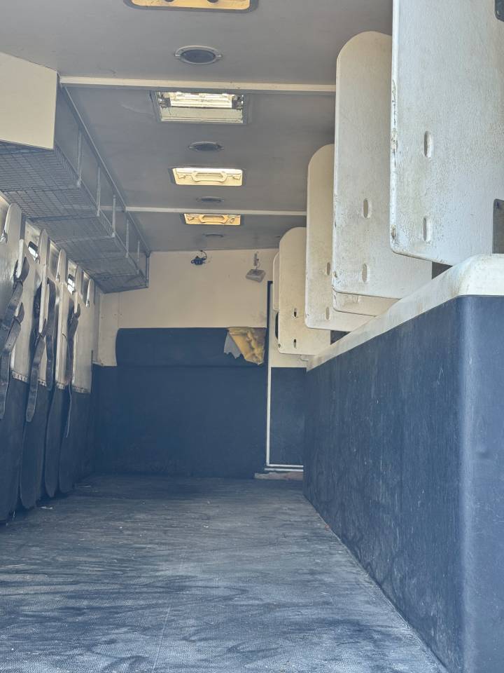 Zware paardenvrachtwagen (groot rijbewijs) Scania 94XS 2000 Tweedehands