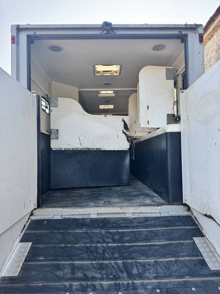 Zware paardenvrachtwagen (groot rijbewijs) Scania 94XS 2000 Tweedehands