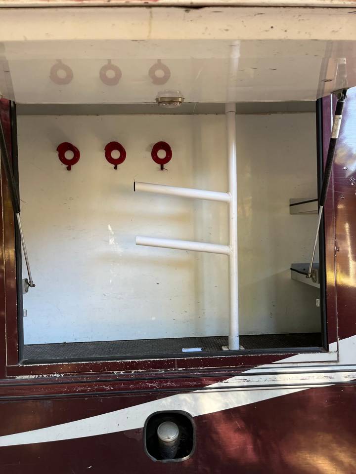 Zware paardenvrachtwagen (groot rijbewijs) Daf  2003 Tweedehands