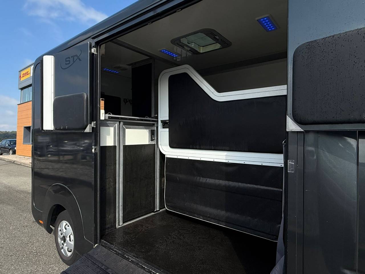 Kleine paardenvrachtwagen (B rijbewijs) STX MOVANO 165CH 2018 Tweedehands