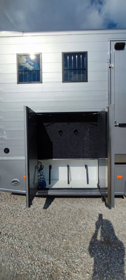 Zware paardenvrachtwagen (groot rijbewijs) Man MAN - TGM 2018 Tweedehands