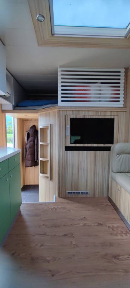 Zware paardenvrachtwagen (groot rijbewijs) Man MAN - TGM 2018 Tweedehands