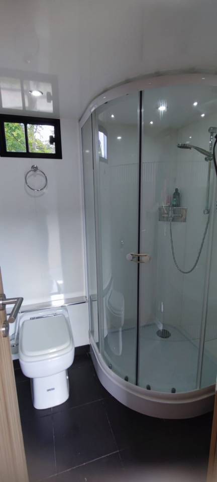 Zware paardenvrachtwagen (groot rijbewijs) Man MAN - TGM 2018 Tweedehands