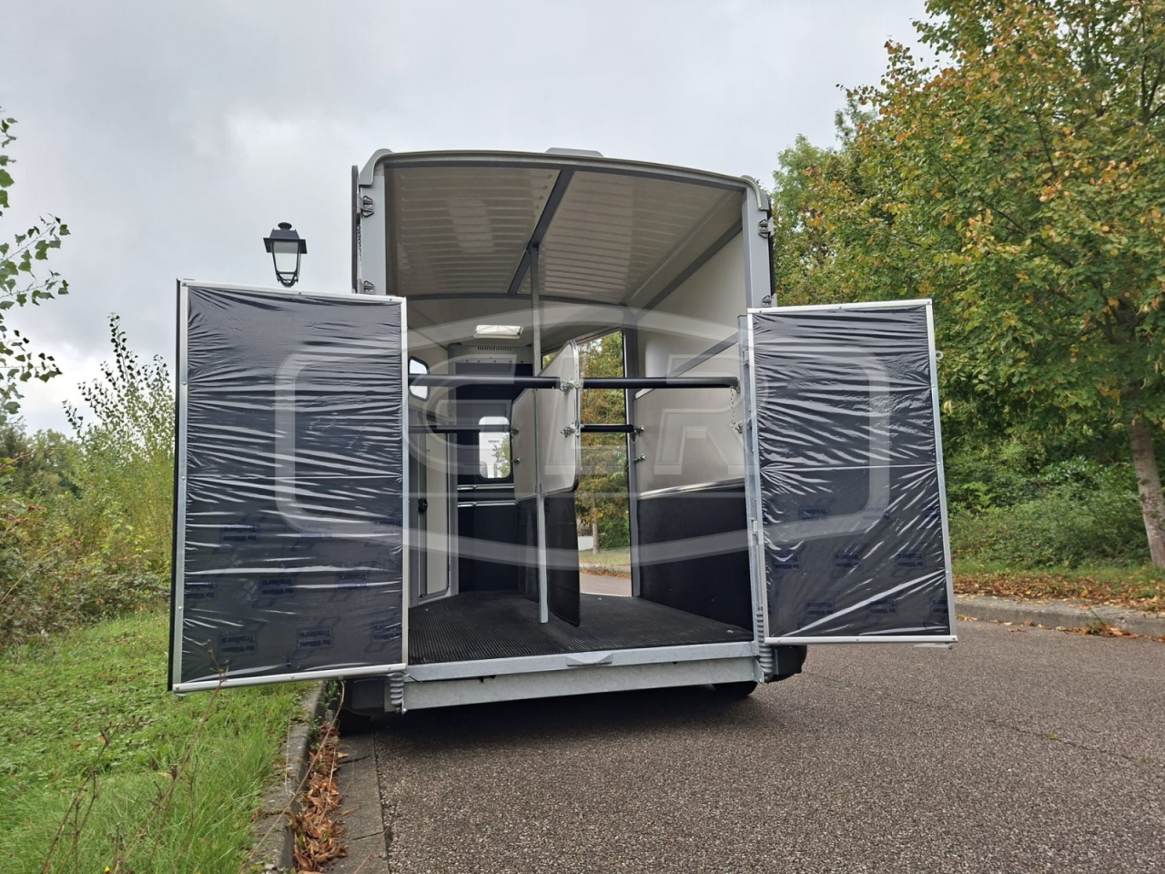 Paardentrailers Ifor Williams HB 511 PONT PORTE 2 Paarden 2025 Nieuw